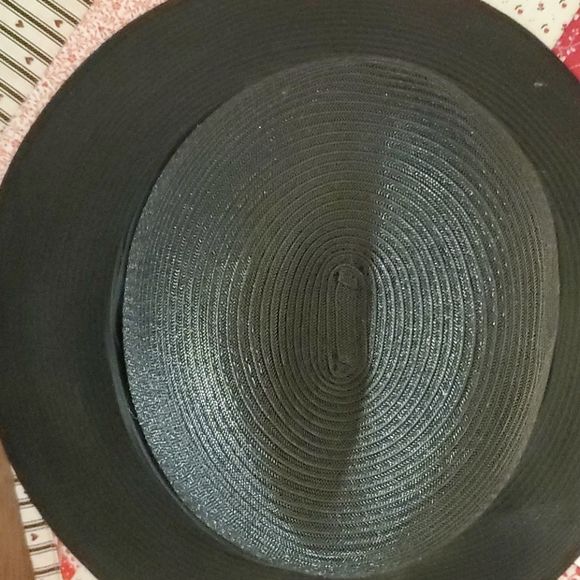 Hat - Picture 3 of 3